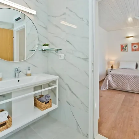 *heart Of The Port Room* Apartment