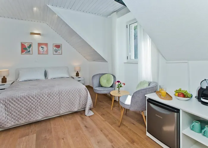 *heart Of The Port Room*