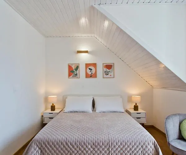 *heart Of The Port Room* *